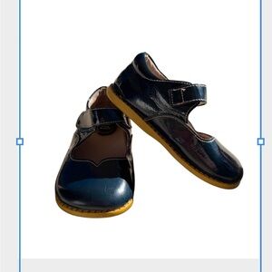 Livie & Luca Navy size 8